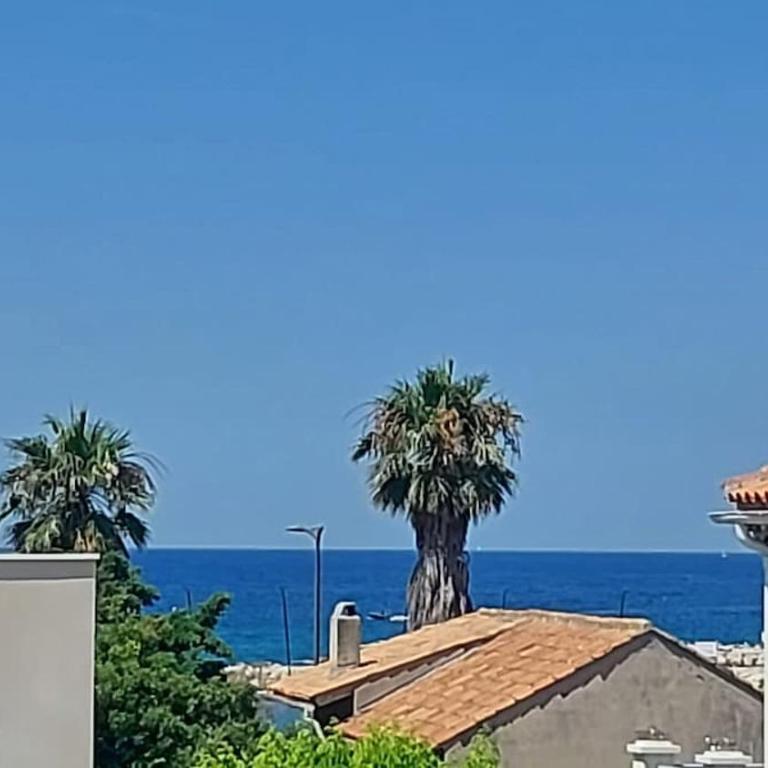 Villa Azur piscine et jardin à quelques pas de la plage - Villa - 10