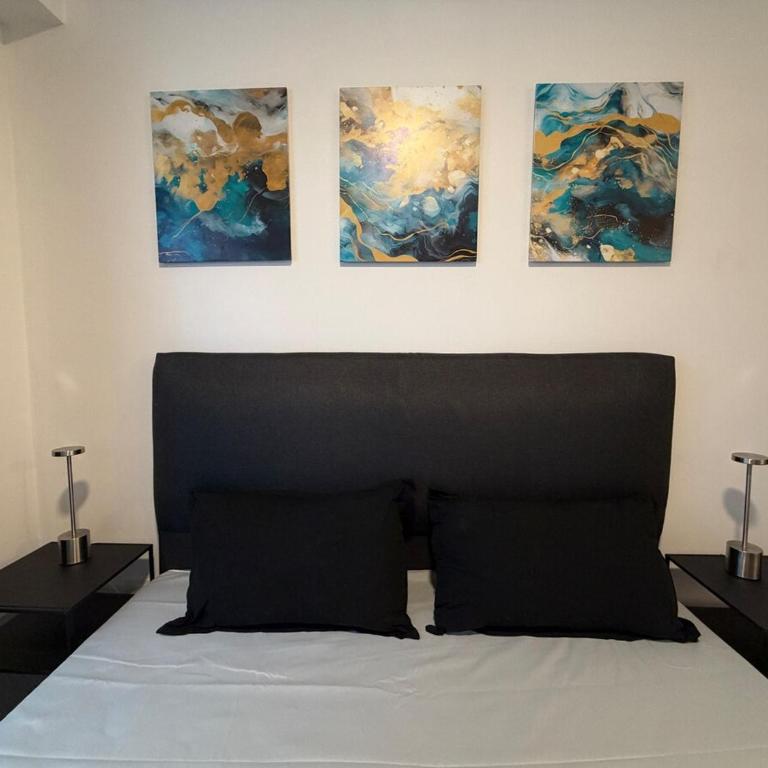 Cubic House Retro - Room #1584137101 - 4