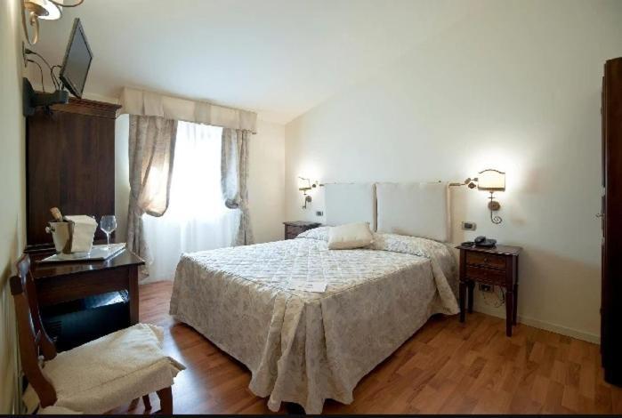 Hotel Arcobaleno - Camera Matrimoniale Standard - 6