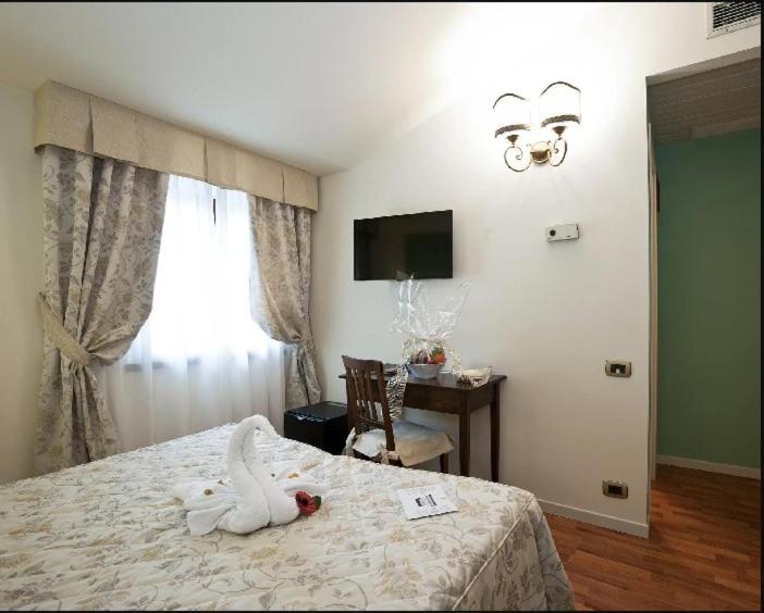 Hotel Arcobaleno - Camera Matrimoniale Economy - 1
