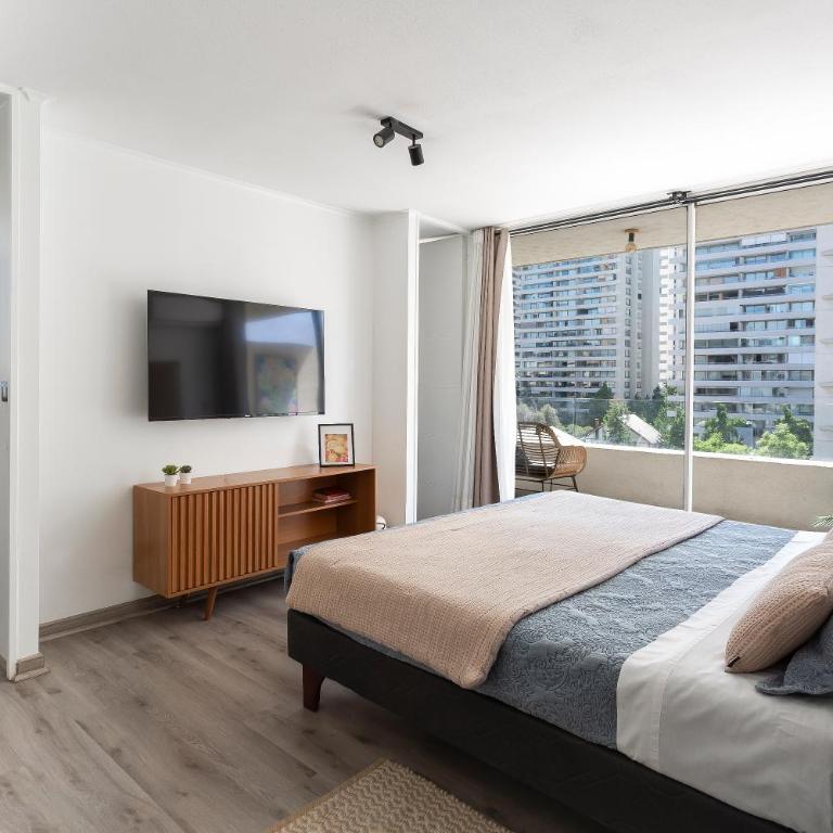Depto a pasos del Parque Arauco con Piscina y Aire Acondicionado - Two-Bedroom Apartment - 24