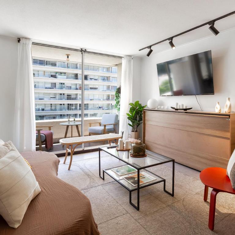 Depto a pasos del Parque Arauco con Piscina y Aire Acondicionado - Two-Bedroom Apartment - 4