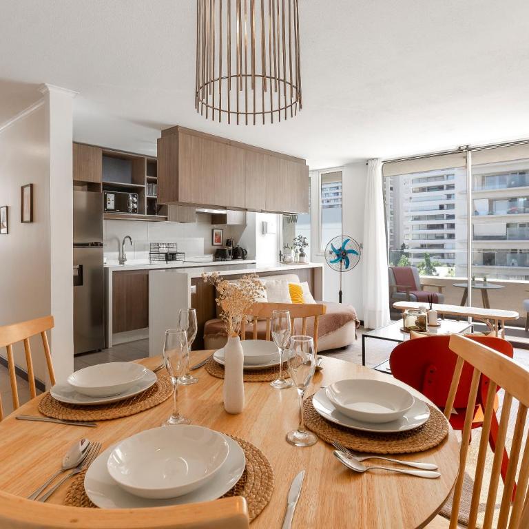 Depto a pasos del Parque Arauco con Piscina y Aire Acondicionado - Two-Bedroom Apartment - 1