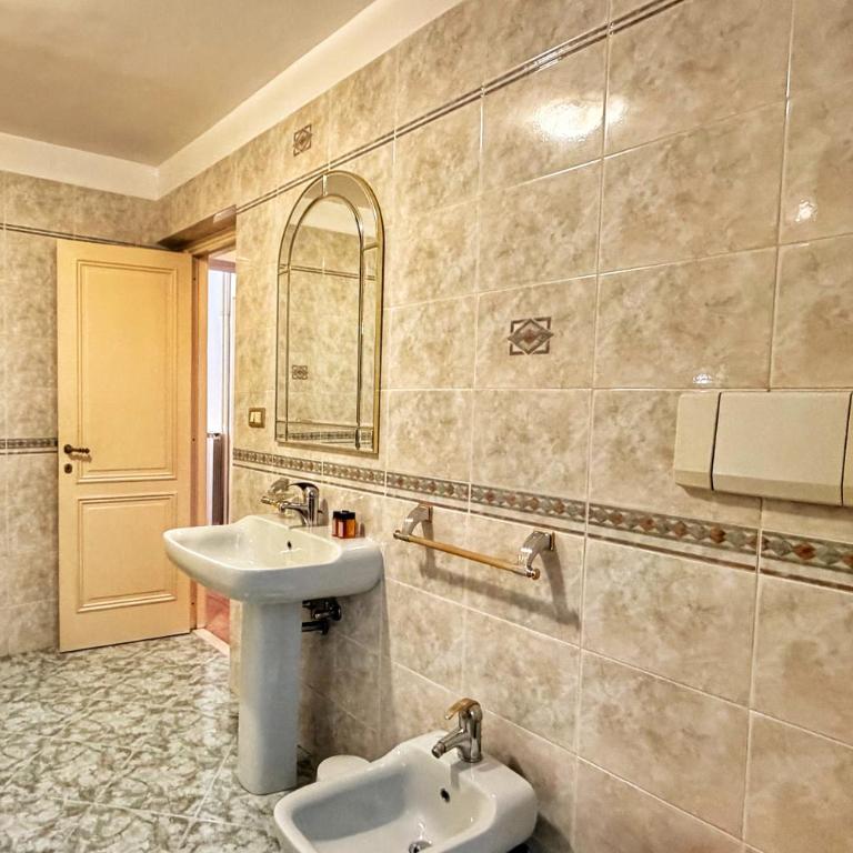 Domus San Giovanni at Colosseum - Appartamento con 1 Camera da Letto - 2
