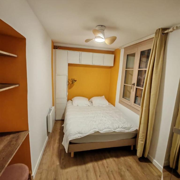 Appartement 2 chambres à deux pas du Port de Toulon - Two-Bedroom Apartment - 4