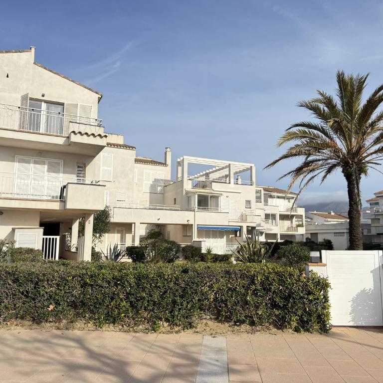 Agi Residencial Roses - Apartamento de 2 dormitorios con balcón y vistas al mar - 2