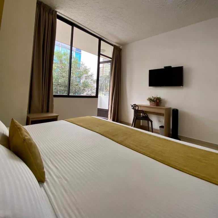 HOTEL CATALUÑA - SOLUCIONES HOTELERAs - King Room - 3