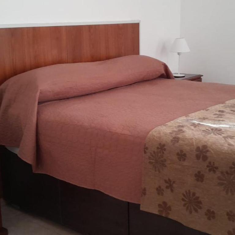 Departamento amoblado completo zona céntrica - todos los servicios - Room #1584173201 - 3