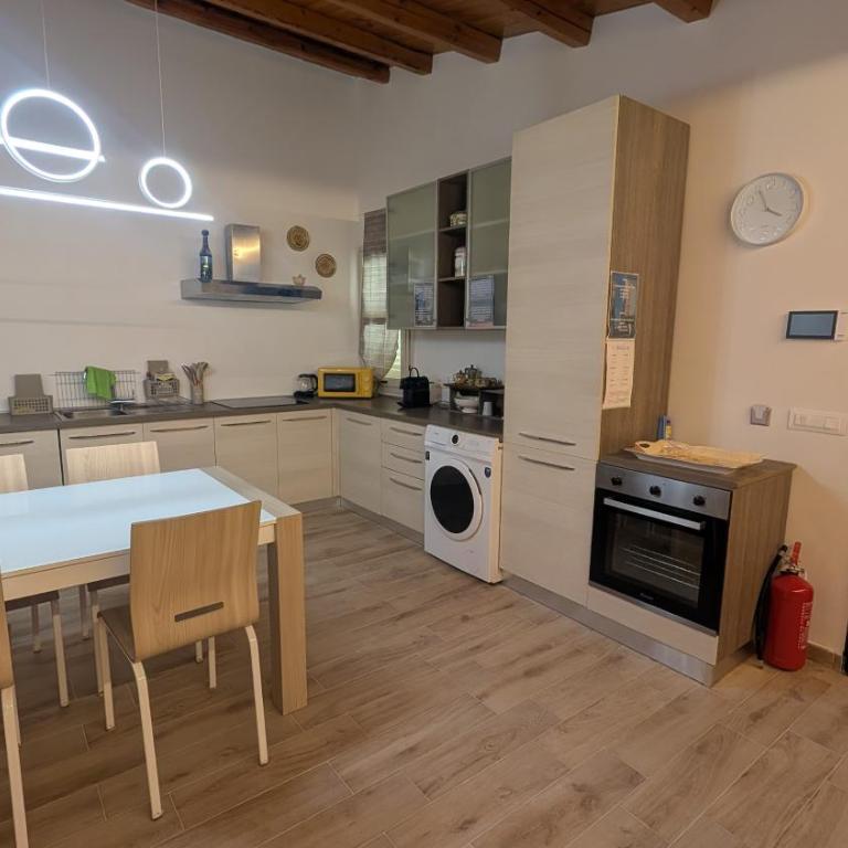 Modern 2-Bedroom flat with Balcony & Scicli View - Appartamento con 2 Camere da Letto - 2