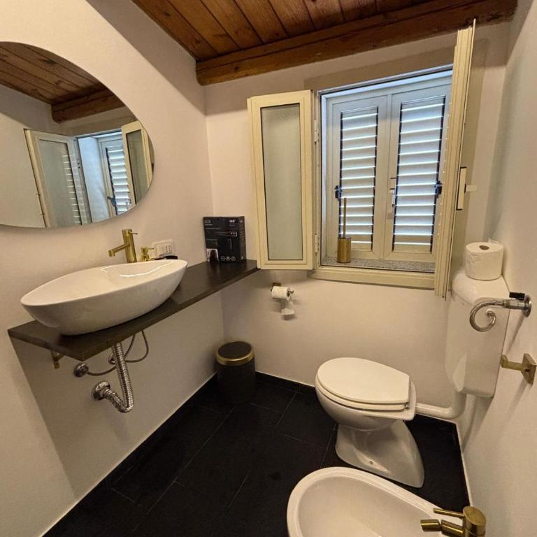 Modern 2-Bedroom flat with Balcony & Scicli View - Appartamento con 2 Camere da Letto - 4
