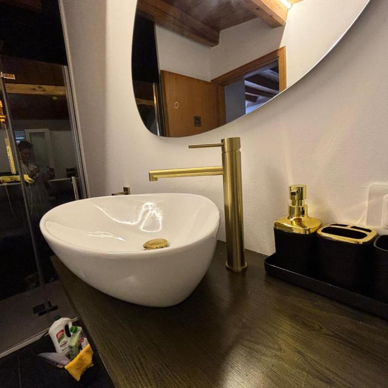 Modern 2-Bedroom flat with Balcony & Scicli View - Appartamento con 2 Camere da Letto - 8