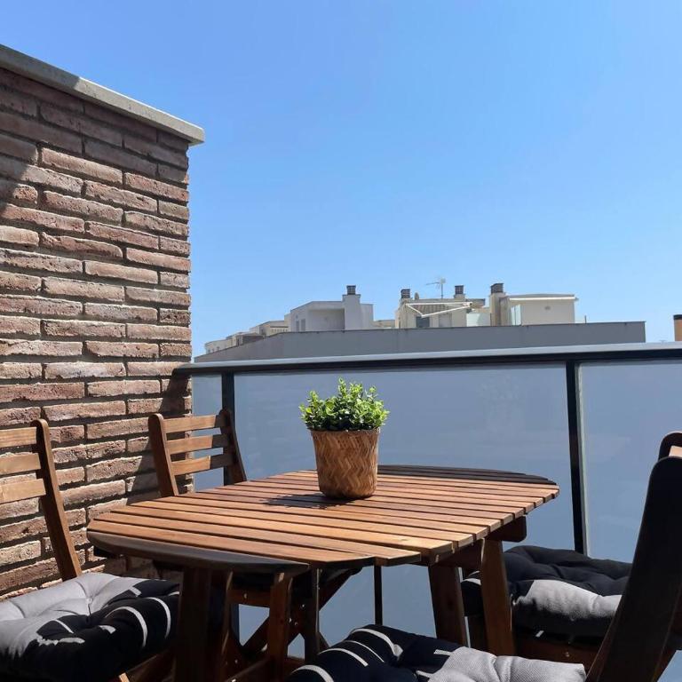 Encantador dúplex con dos terrazas cerca del mar. - Apartment - 3