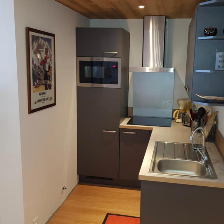 Nice flat Aiguille du Midi with balcony - Apartment - 10