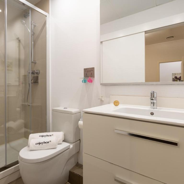 Enjoybcn Coliseum Apartments - Apartamento Deluxe - 23