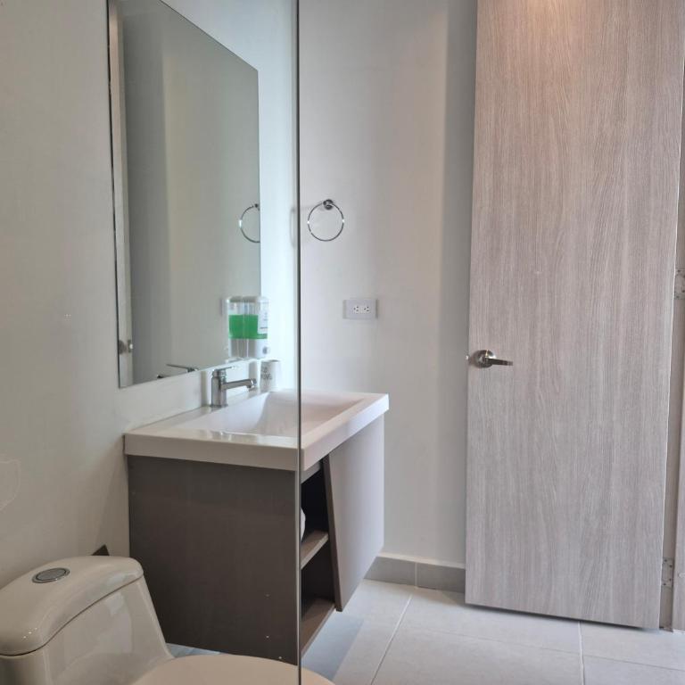 Apartamentos centro de convenciones, aeropuerto - Two-Bedroom Apartment - 10