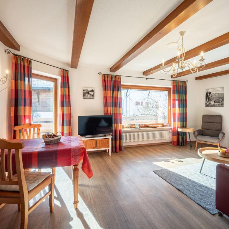 Landhaus Blattner - Apartment mit 1 Schlafzimmer und Aussicht - 8
