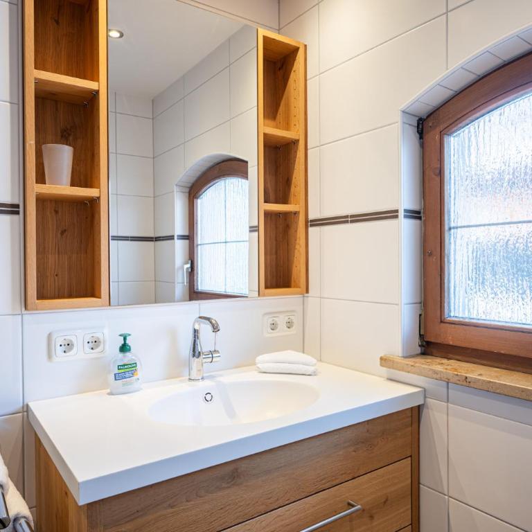 Landhaus Blattner - Apartment mit 1 Schlafzimmer und Aussicht - 5