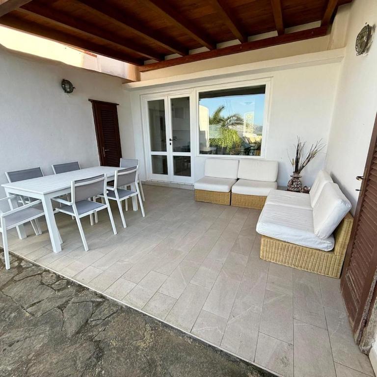 AffittaSardegna - Villetta L'Ancora - Appartamento con 2 Camere da Letto - 2