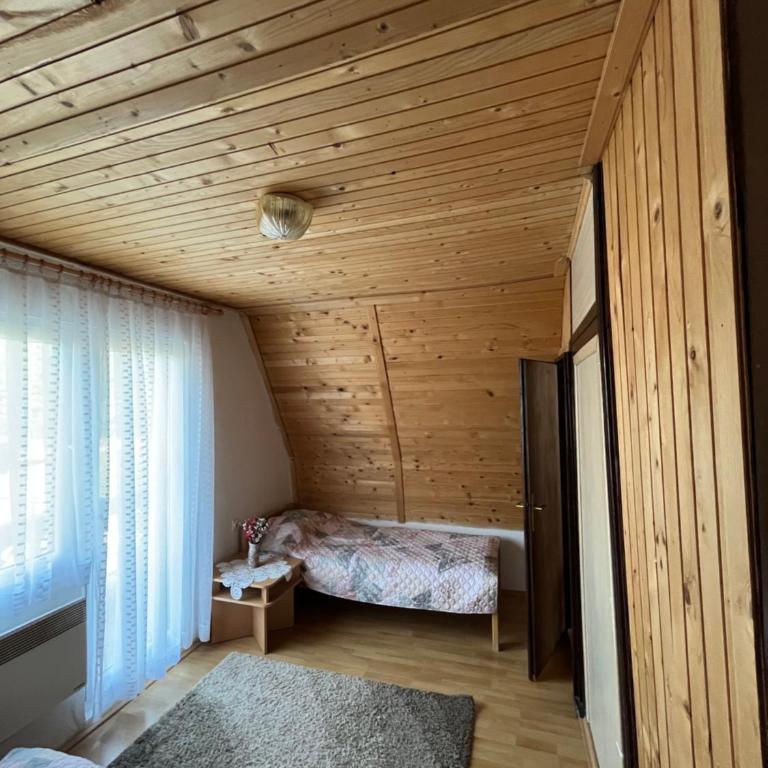 Winter House - Room #1584207401 - 6