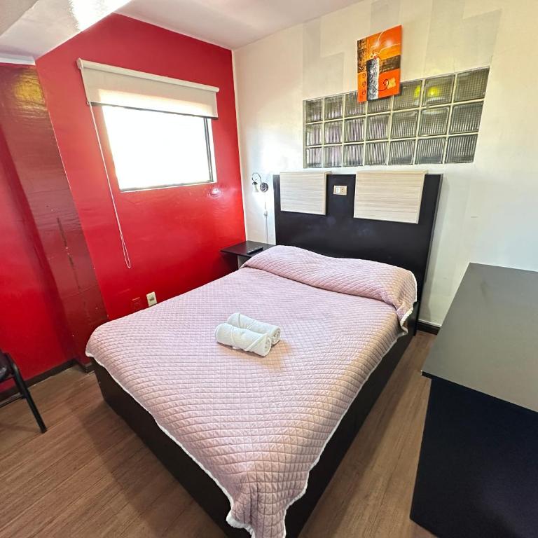 Skyline - Double Room with Private Bathroom - 9