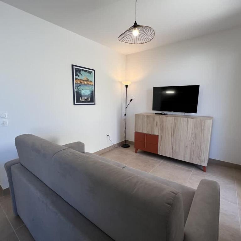 T2 with Terrace & Pool 300m from the Beach - Apartment - 9