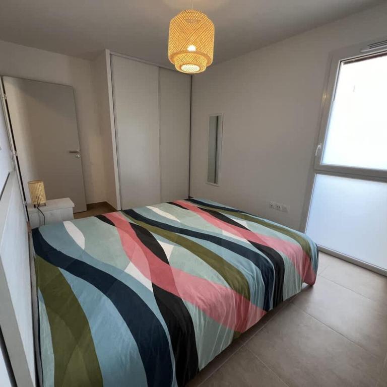 T2 with Terrace & Pool 300m from the Beach - Apartment - 10
