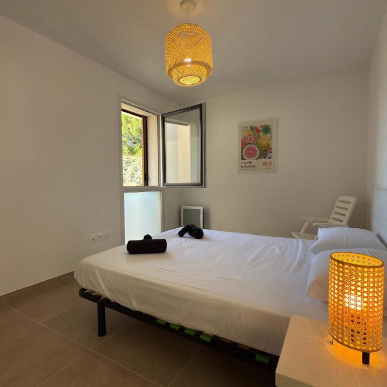 T2 with Terrace & Pool 300m from the Beach - Apartment - 16