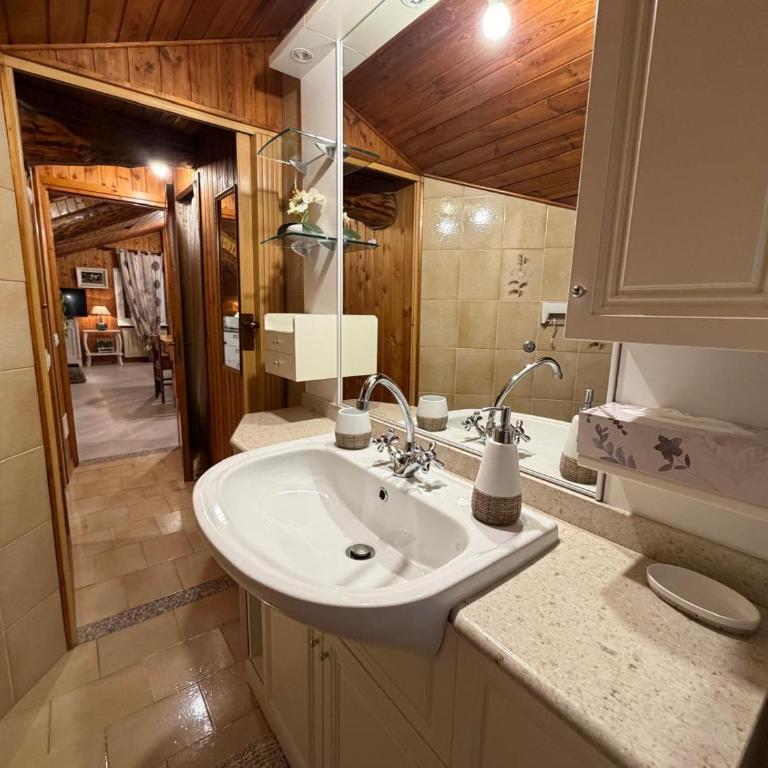 Graziosa mansarda rustica - CIR VDA 0038 - Appartamento con 1 Camera da Letto - 5