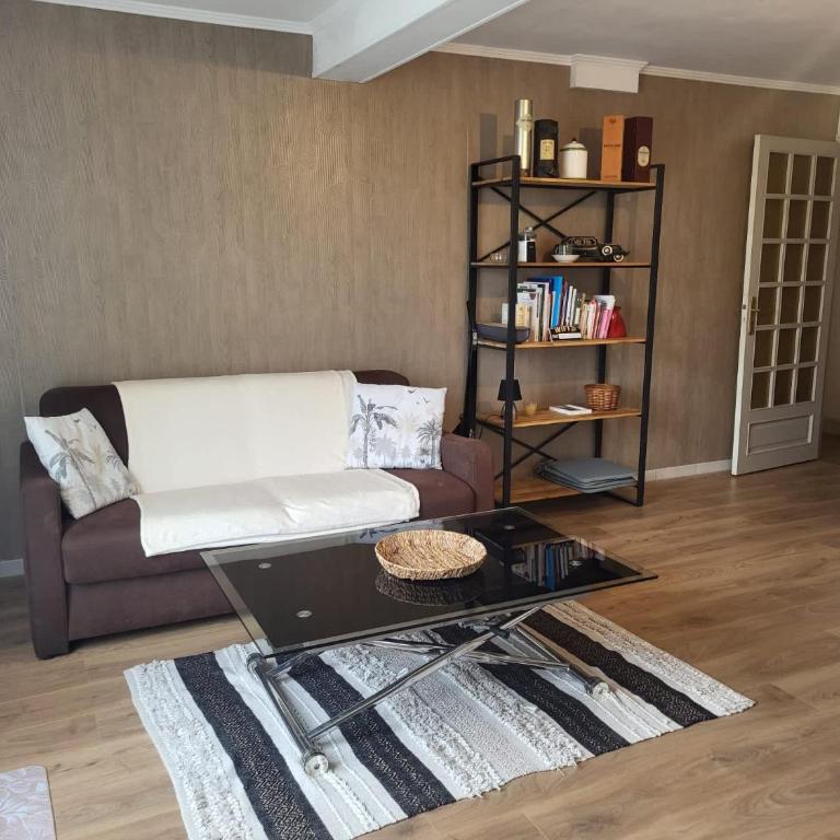 Cozy Apartment in Millau Private Terrace Pouncho - Appartement - 7