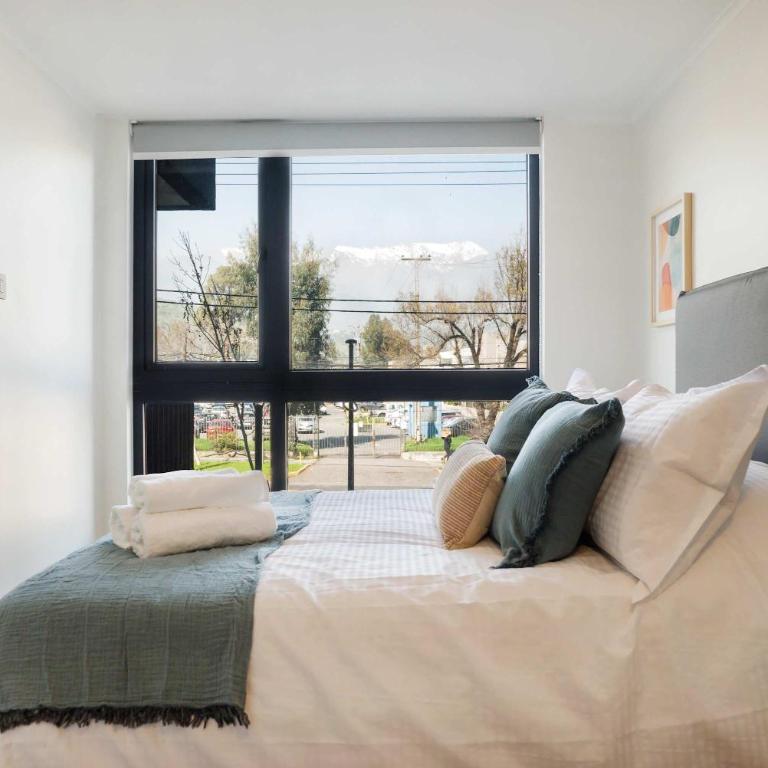 Stylish 2BR Getaway for 5 in Las Condes Oasis - Apartment - 3