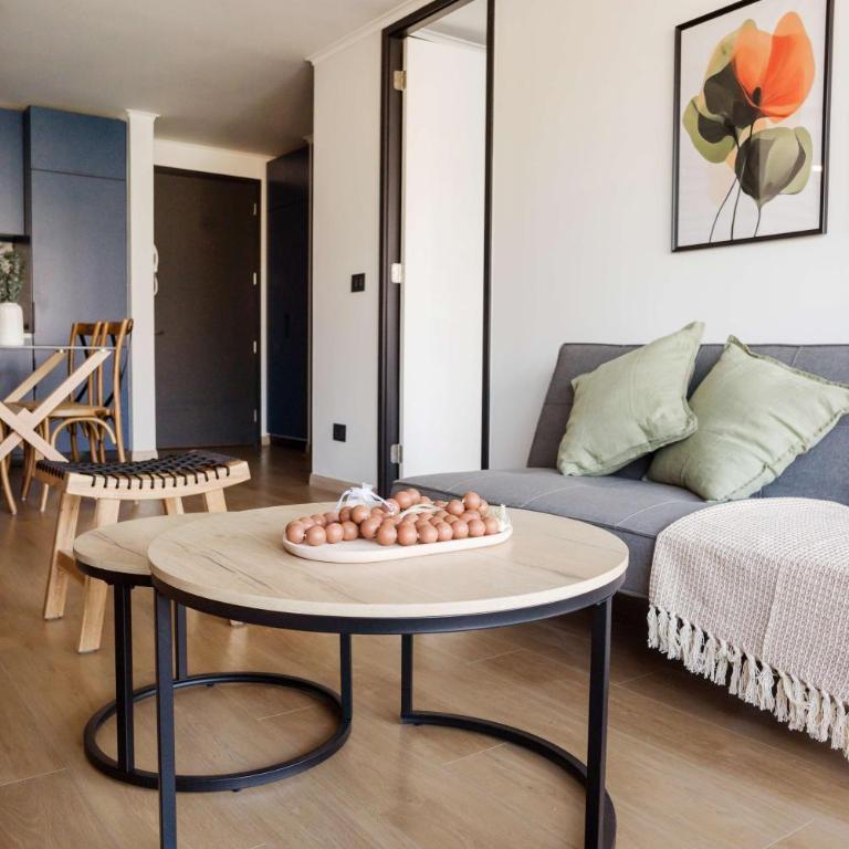 Stylish 2BR Getaway for 5 in Las Condes Oasis - Apartment - 12