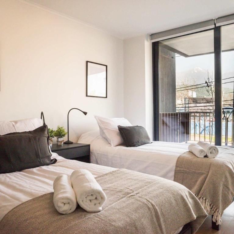 Stylish 2BR Getaway for 5 in Las Condes Oasis - Apartment - 19