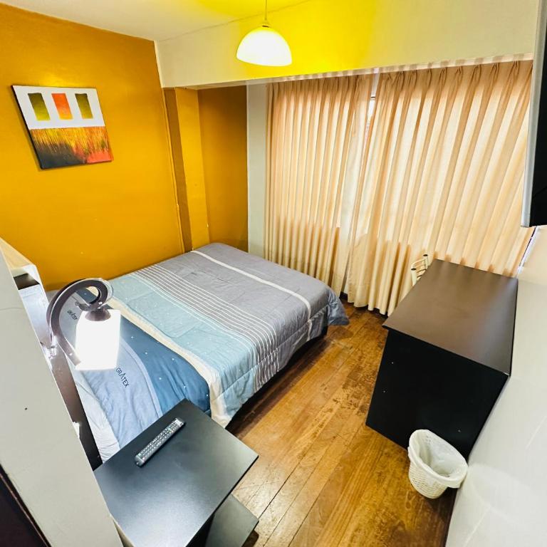 Skyline - Double Room with Private Bathroom - 12
