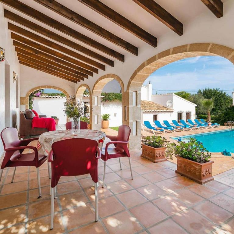 Villa Juniper by Villa Plus - Villa - 3