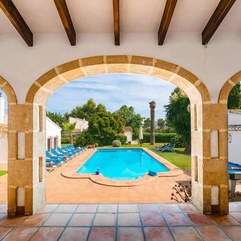 Villa Juniper by Villa Plus - Villa - 2