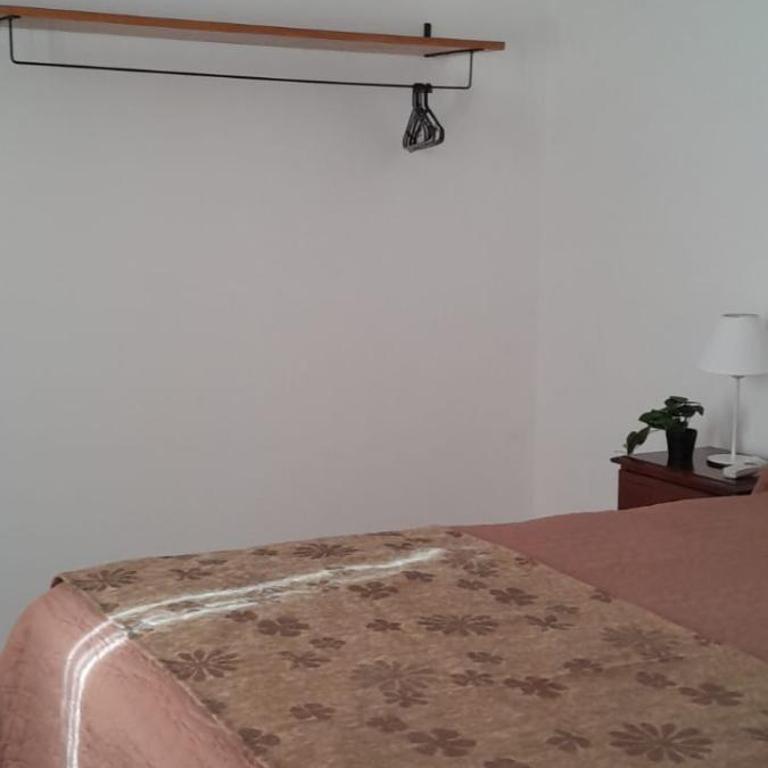 Departamento amoblado completo zona céntrica - todos los servicios - Room #1584245701 - 1