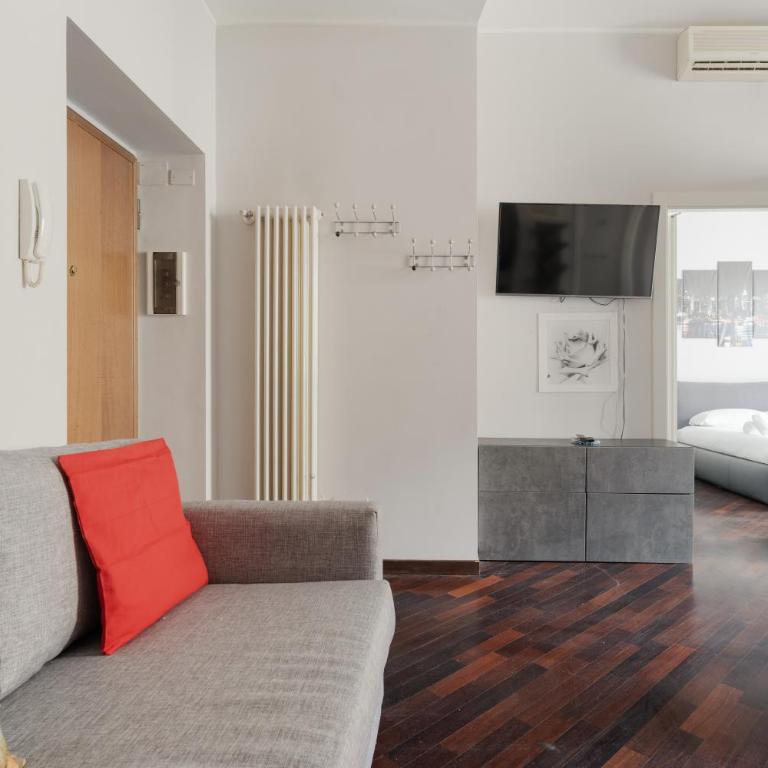 GuestHost - Cozy Balcony Apartment Milano Meda - Appartamento con 1 Camera da Letto - 1