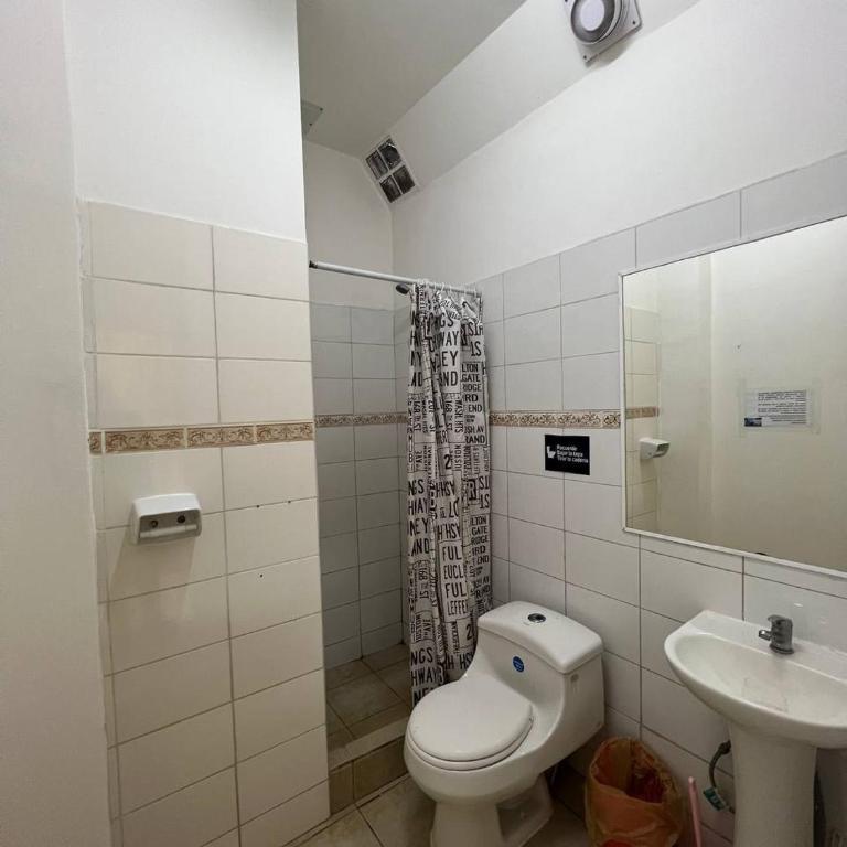 Departamento 1er piso,full amoblado, centro Arica - Two-Bedroom Family Apartment - 5