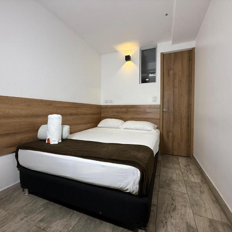 Carriqui Garden Hotel - Economy Double Room - 14
