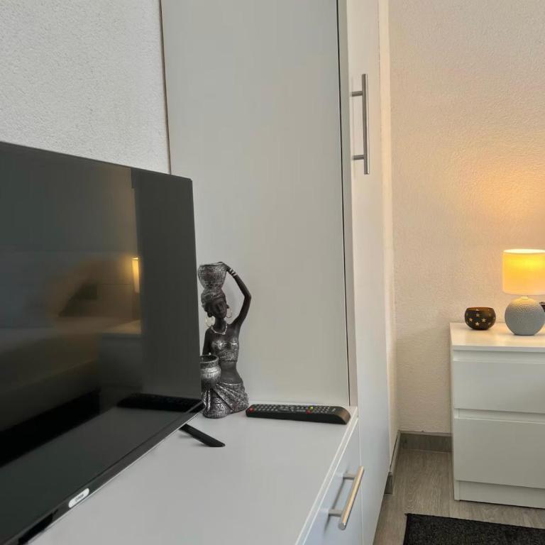 Central Apartments HOME - One-Bedroom Apartment - 6