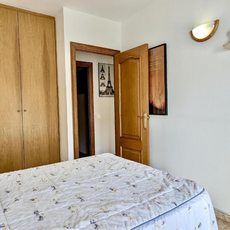 EVH125 Apartamento con balcon cerca del centro - Apartamento - 44