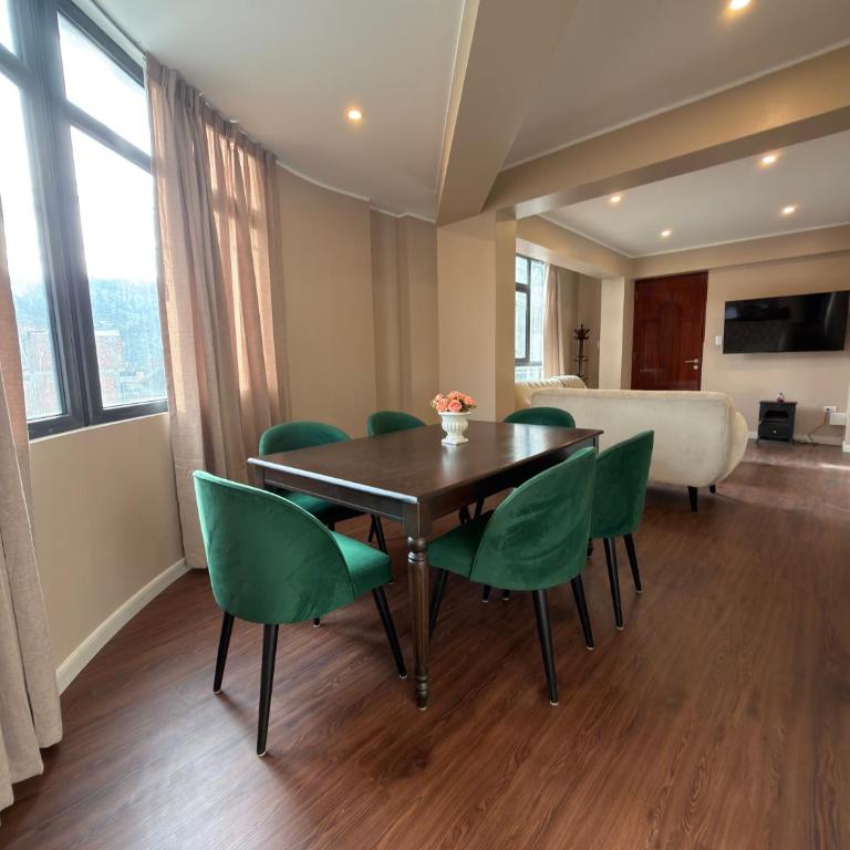 Moose Andino - Three-Bedroom Premium Apartment with Balcony - 7