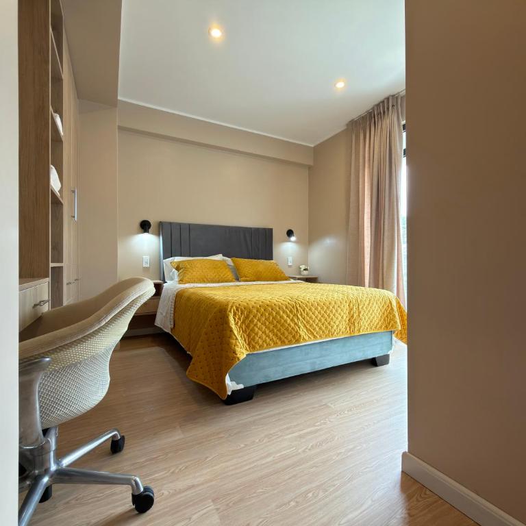 Moose Andino - Three-Bedroom Apartment Suite - 34