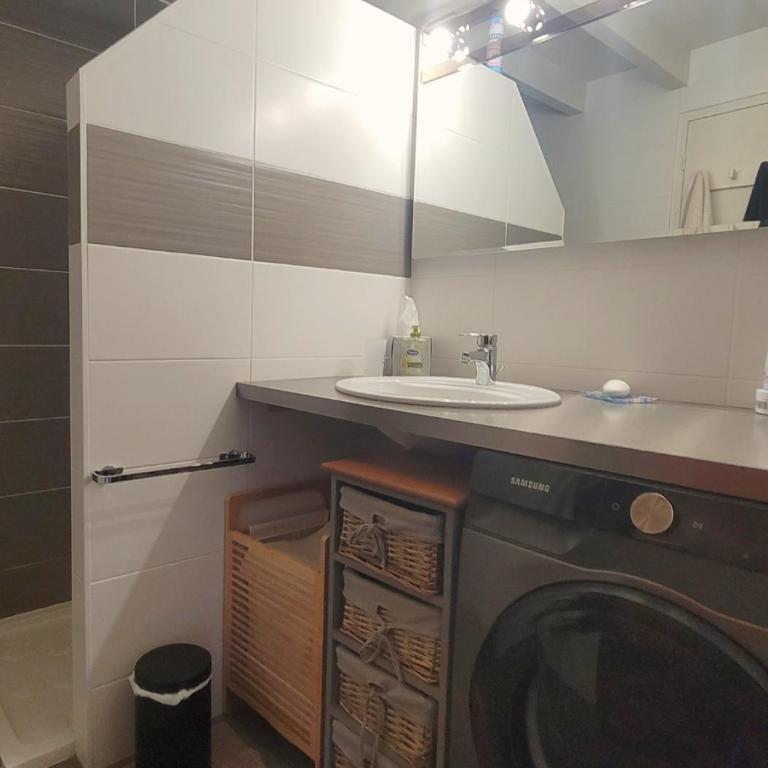 ESTIVALES 30- Maison mitoyenne pour 6 personnes - Maison de Vacances - 9