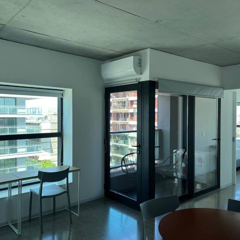 Modern Architecture, Guaranteed Comfort - Room #1584279201 - 5