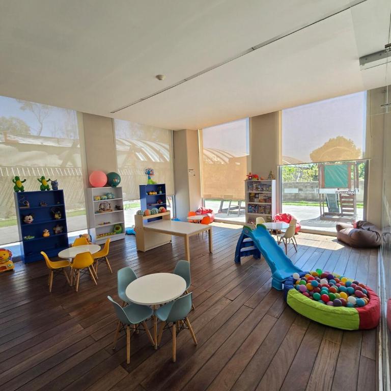 Moderno Depto cerca de Santa Fe con gym y una vista increible - Apartamento de 2 dormitorios - 3