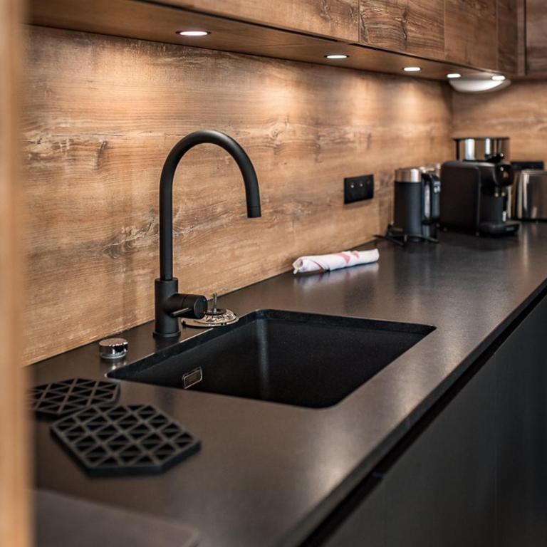 Appartement Haut de Gamme neuf avec terrasse de 60m2 plein sud avec Jacuzzi - 8 personnes - App 101 - Appartement 3 Chambres Premium avec Balcon - 12