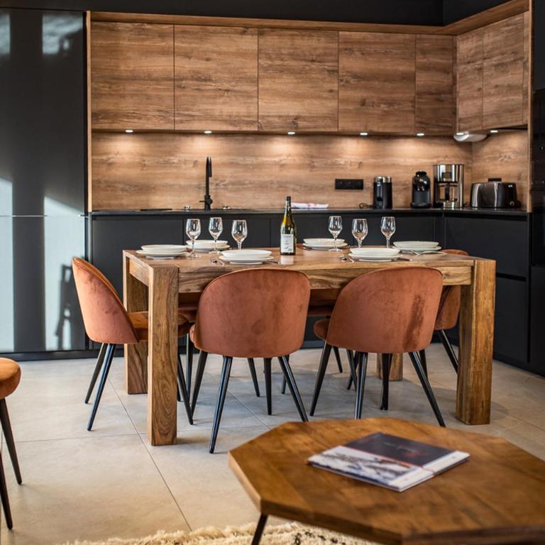 Appartement Haut de Gamme neuf avec terrasse de 60m2 plein sud avec Jacuzzi - 8 personnes - App 101 - Appartement 3 Chambres Premium avec Balcon - 6