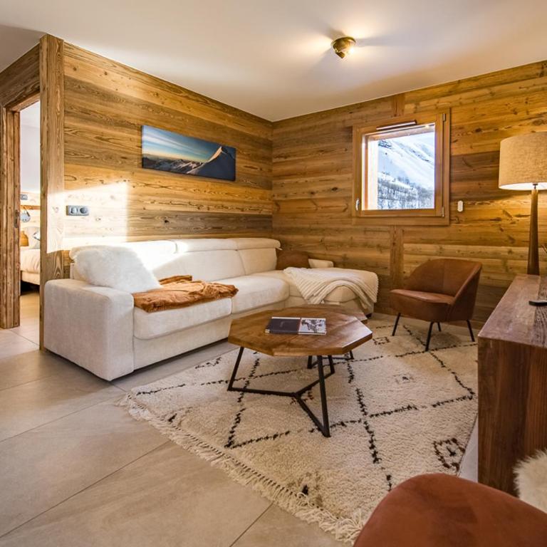 Appartement Haut de Gamme neuf avec terrasse de 60m2 plein sud avec Jacuzzi - 8 personnes - App 101 - Appartement 3 Chambres Premium avec Balcon - 3