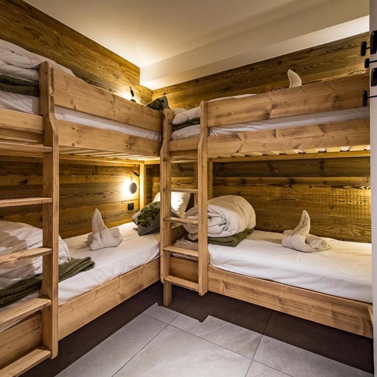 Appartement Haut de Gamme neuf avec terrasse de 60m2 plein sud avec Jacuzzi - 8 personnes - App 101 - Appartement 3 Chambres Premium avec Balcon - 23